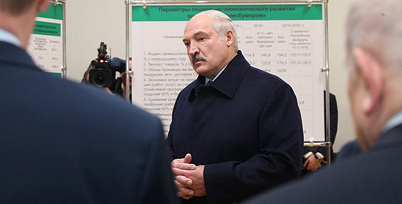 Лукашенко о нефти: извините, нас раком поставили