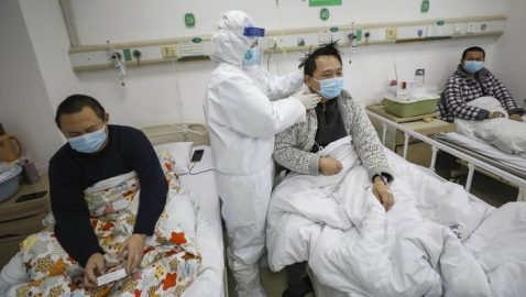 За сутки в Китае от коронавируса погибли 254 человека