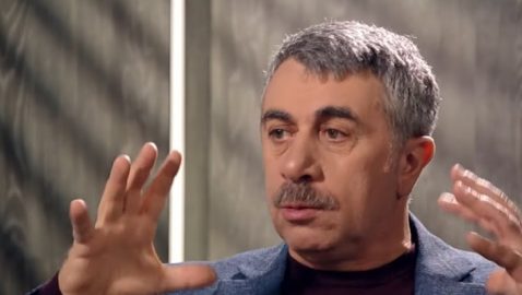 Доктор Комаровский прокомментировал скандал вокруг борта из Уханя
