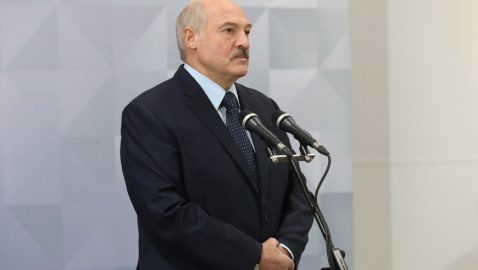 Лукашенко поедет на парад Победы в Москве