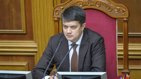 Разумков заявил, что Рада рассмотрит изменения в языковой закон