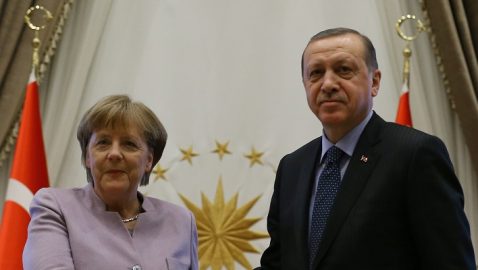 Меркель прокомментировала наплыв беженцев с территории Турции