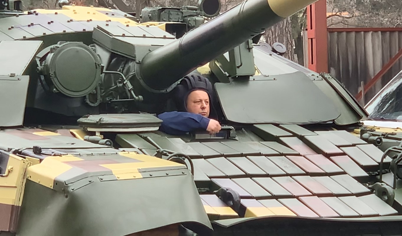 ВСУ получили модернизированные танки Т-72 - 2 - изображение