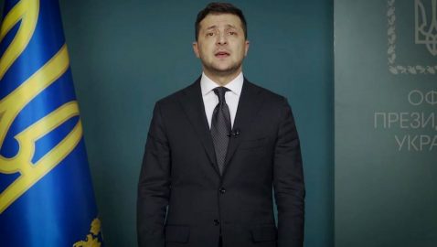Зеленский посоветовал украинцам вернуться домой — авиасообщение будет закрыто через три дня