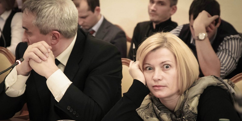 Геращенко осудила Верещук за отзыв подписи в поддержку Черновол