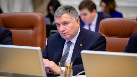 Аваков: МВД не даст больше согласия ни на один чартер