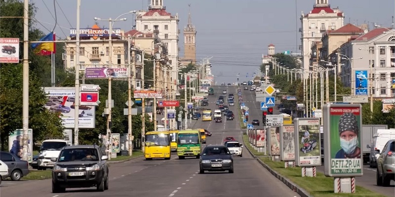 В Запорожье всё-таки ограничили передвижение общественного транспорта