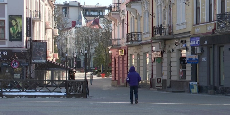 В Тернополе ввели масочный режим