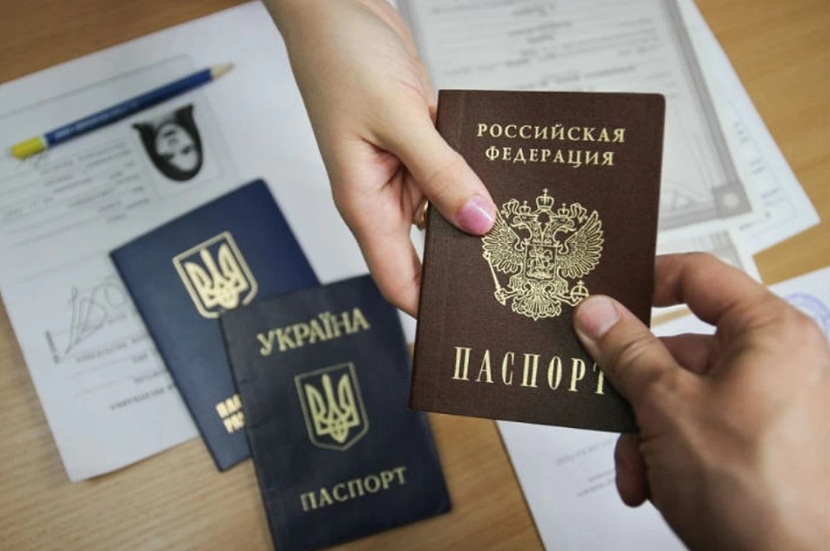 Россия выдала украинцам более 100 тыс. паспортов в 2020 году