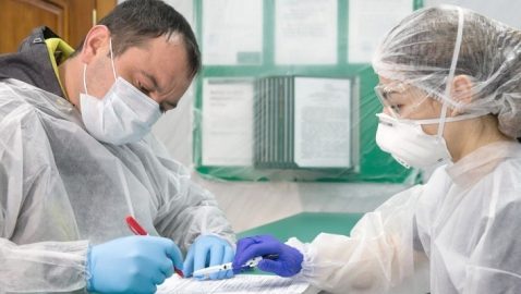 В Украине больше 700 смертей от коронавируса – сводка