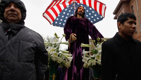 В США бывший пастор призвал сносить статуи «белого европейца» Христа