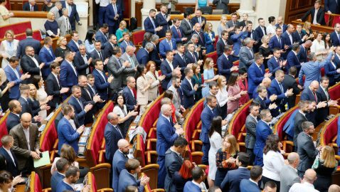 Третьякова рассказала, как «слуги» собирают голоса за важные законопроекты