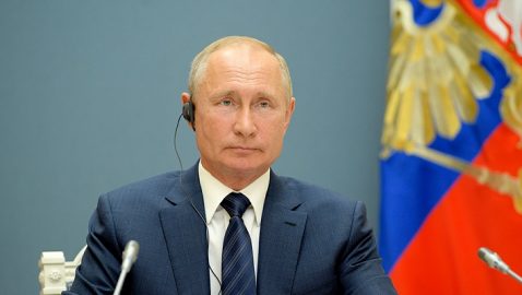 Путин: отношения с Украиной испортились не из-за Крыма