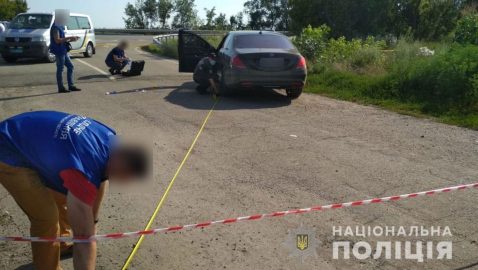 Под Полтавой расстреляли Мерседес, есть погибший