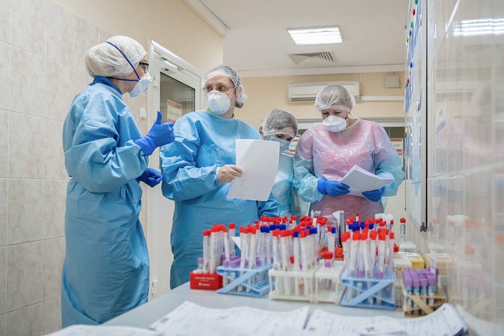 В Украине тестируют четыре препарата от COVID-19