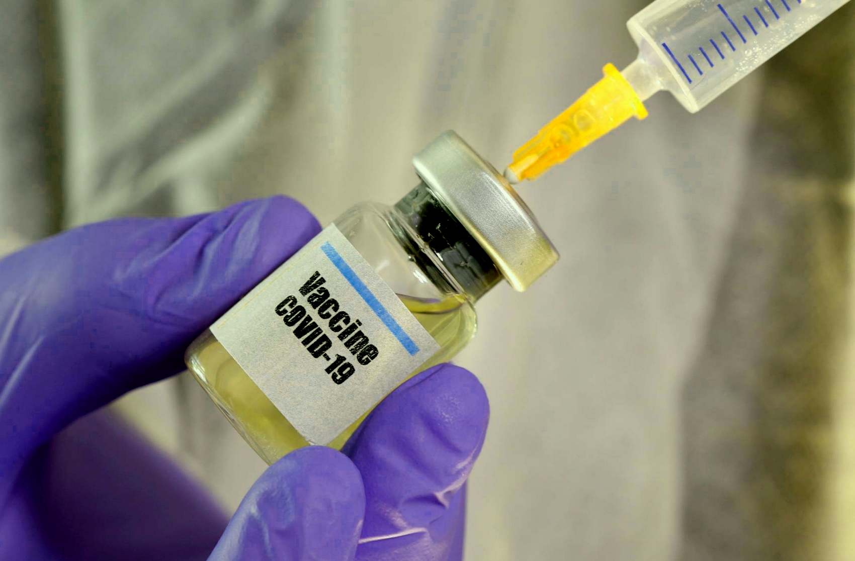 Украина получит от ВОЗ вакцину от коронавируса для 20% населения — МОЗ