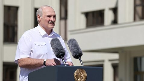 Лукашенко на митинге: не может быть 80% фальсификаций