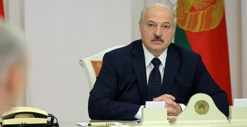 Лукашенко пообещал отменить отсрочку от армии студентам, которые выйдут на протесты
