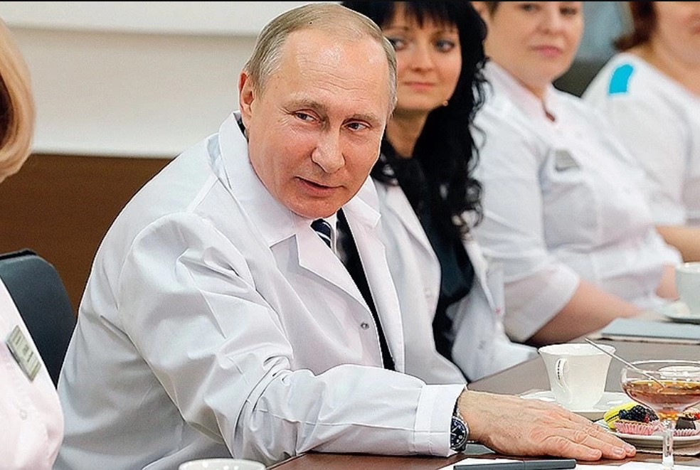 Путин: моя дочь испытала на себе российскую вакцину от коронавируса