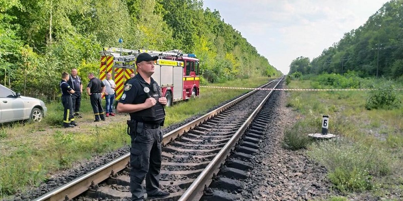 На Житомирщине взорвали рельсы под поездом с нефтепродуктами