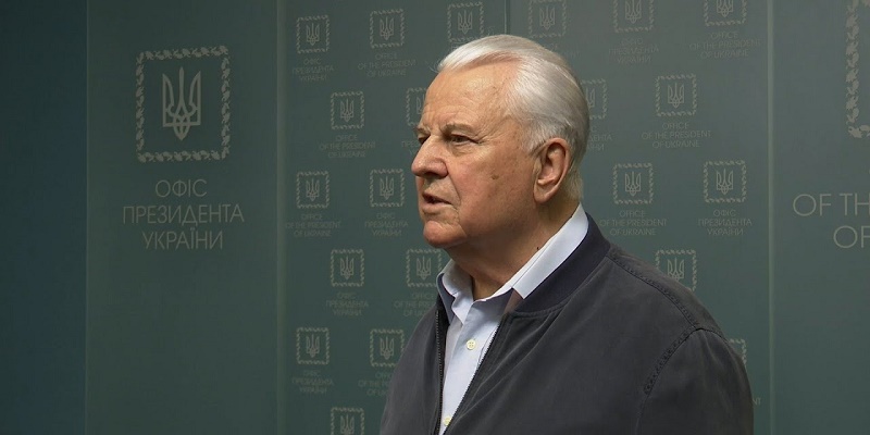 Кравчук предложил включить США в переговоры по Донбассу