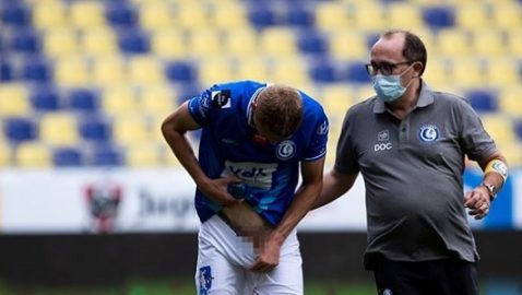 Украинский футболист травмировал пенис во время матча