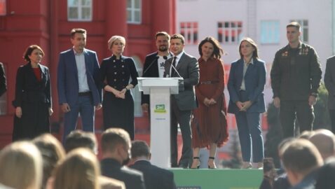 Партия «Слуга народа» представила кандидата в мэры Киева и первую десятку в Киевраду