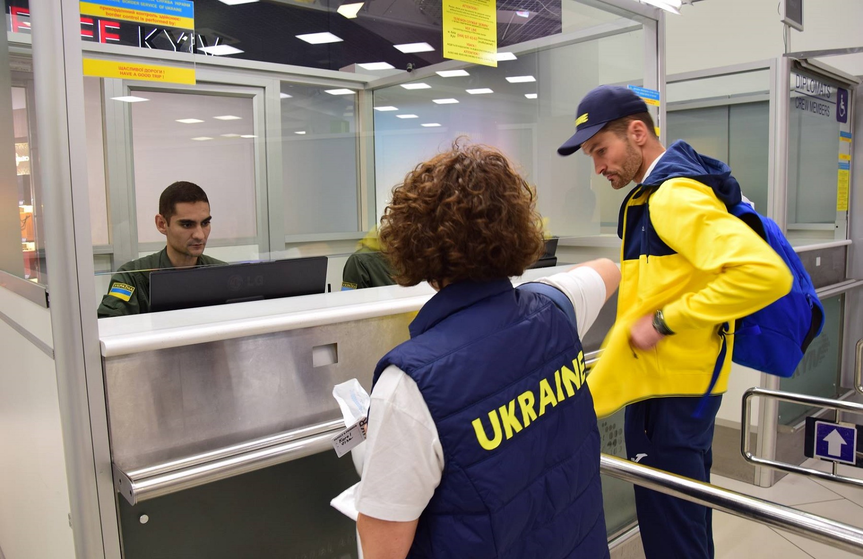 В Украину не пустят иностранцев без «коронавирусной страховки»