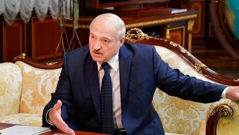 Лукашенко объяснил избиения силовиками на протестах «горячими эмоциями»