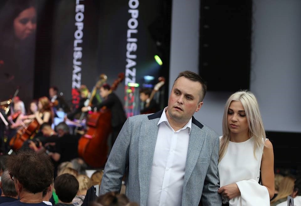 Во Львове маршрутка сбила невесту Холодницкого — СМИ