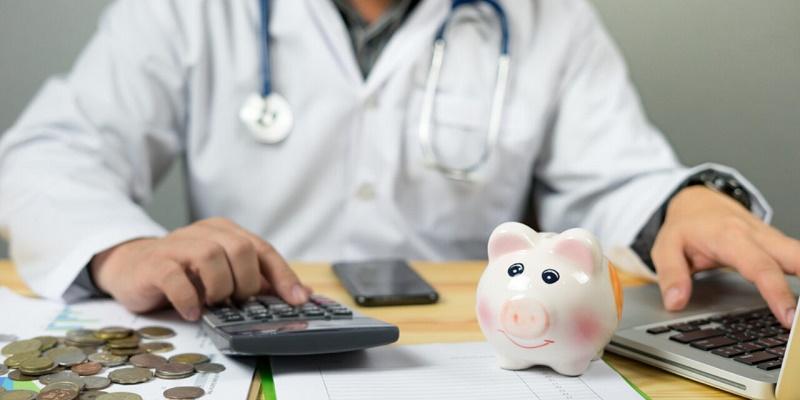В Минздраве анонсировали «радикальное увеличение зарплат» медикам