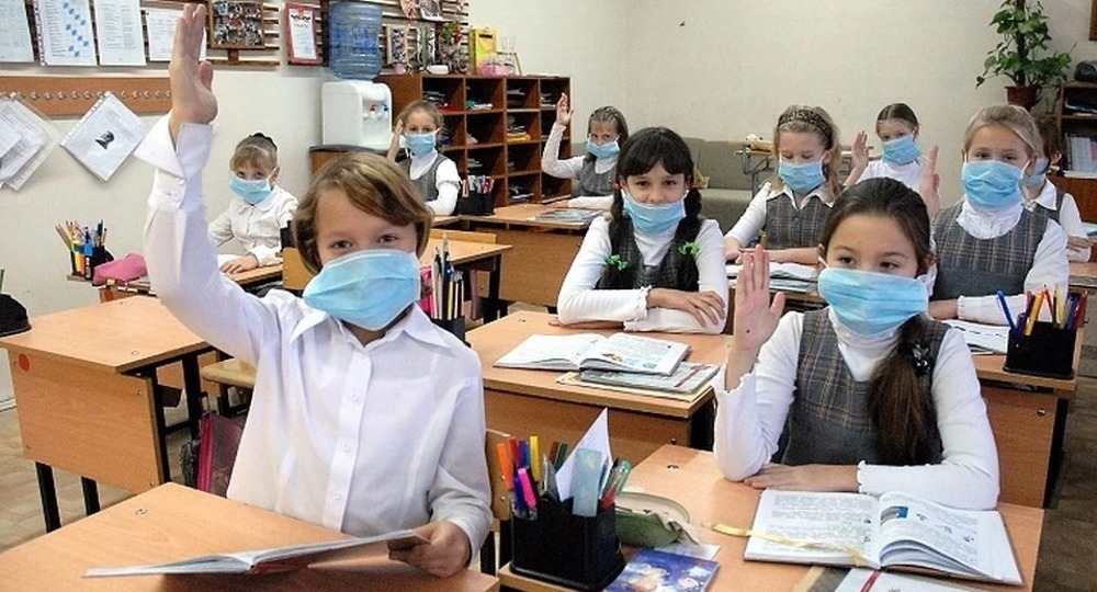 В Киеве родители заявили о платных уроках в школах