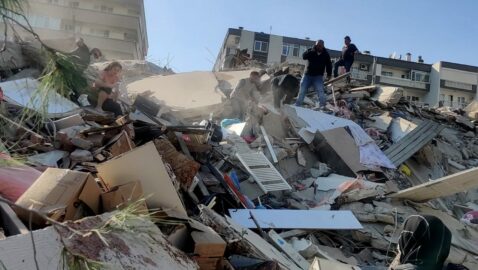 Число пострадавших от землетрясения в Турции увеличилось до 709 человек