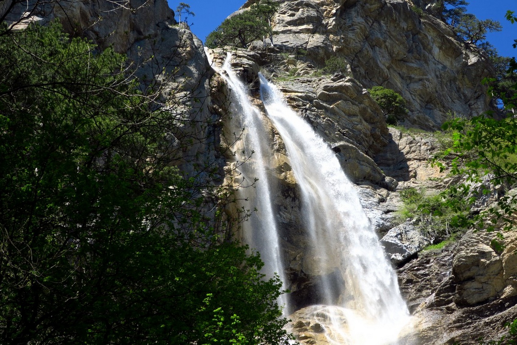В Крыму пересох самый большой водопад, видео