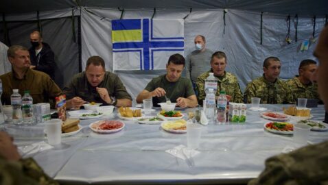 Геращенко обурилася фото з ОП: Зеленський — їсть, військові — голодують