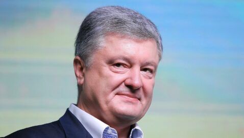 Порошенко увидел реванш в обысках в музее Майдана