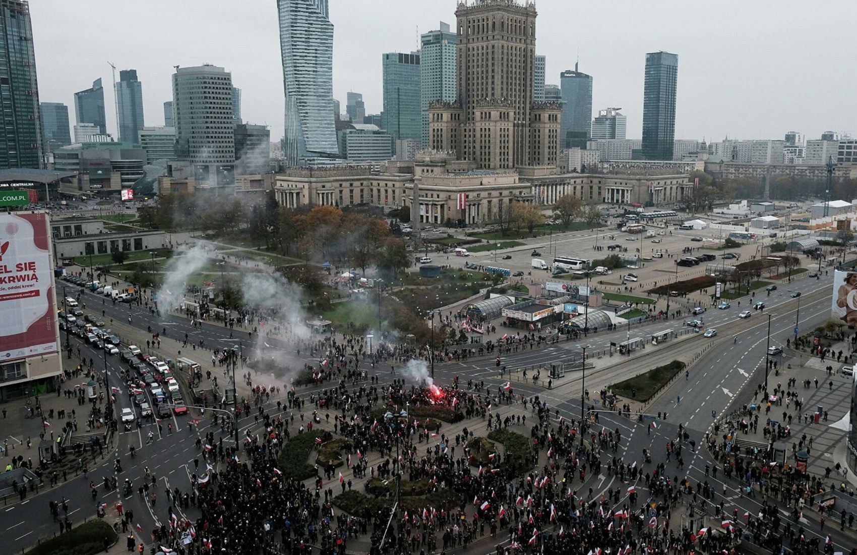 День Независимости Польши: в Варшаве националисты устроили беспорядки и подожгли квартиру