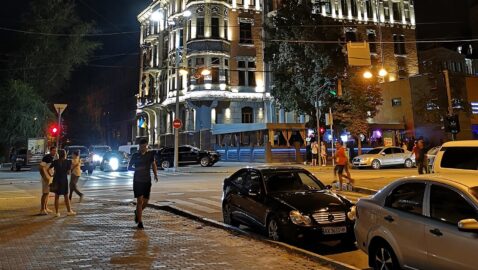 В Харькове посетители ресторана забили бутылками охранника нардепа, открывшего стрельбу — СМИ