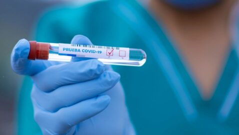 В Україні новий антирекорд за кількістю інфікованих коронавірусом за добу