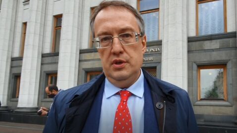 Геращенко ответил на вопросы о фото трупов в телефоне Маркива