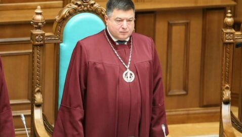 Представник Зеленського назвав голову КСУ «абсолютно неадекватним»