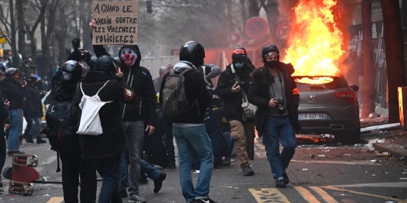 Продолжаются протесты во Франции