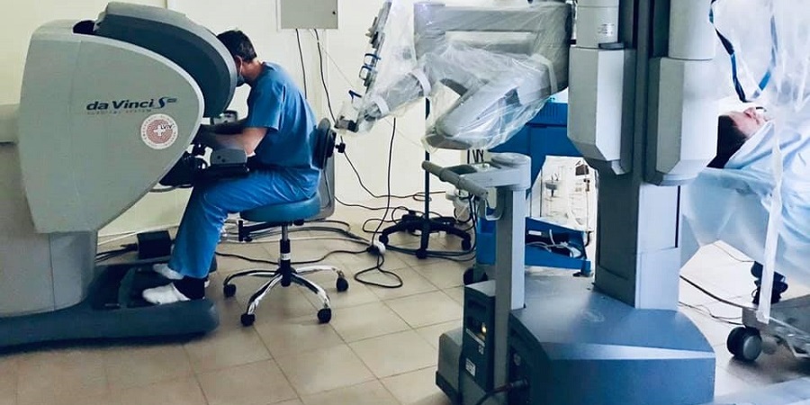 Во Львове робот-хирург Da Vinci прооперировал первого пациента (фото)