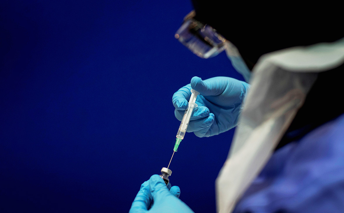 Хакеры получили данные о вакцине компаний BioNTech и Pfizer