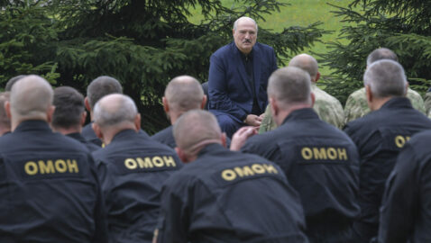Лукашенко пообещал «драться за Беларусь до последнего ОМОНовца»