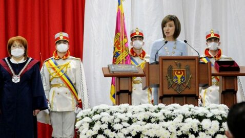 Во время инаугурации Майя Санду заговорила на украинском языке