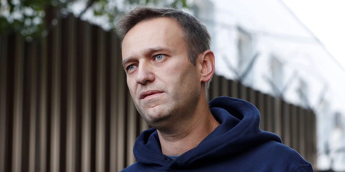 «Тепло і не встромляють голки»: Навальний передав привіт з «Матроської тиші»
