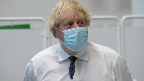 Премьер Джонсон заявил, что «британский» штамм коронавируса оказался более летальным