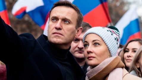 Юлию Навальную задержали на акции в Москве (видео)