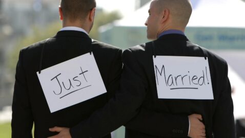 ЕСПЧ рассмотрит жалобу гей-пары на отсутствие в Украине однополых браков